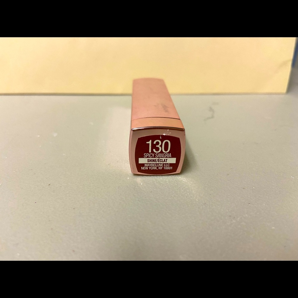 Maybelline lipstick. Spicy Sangria